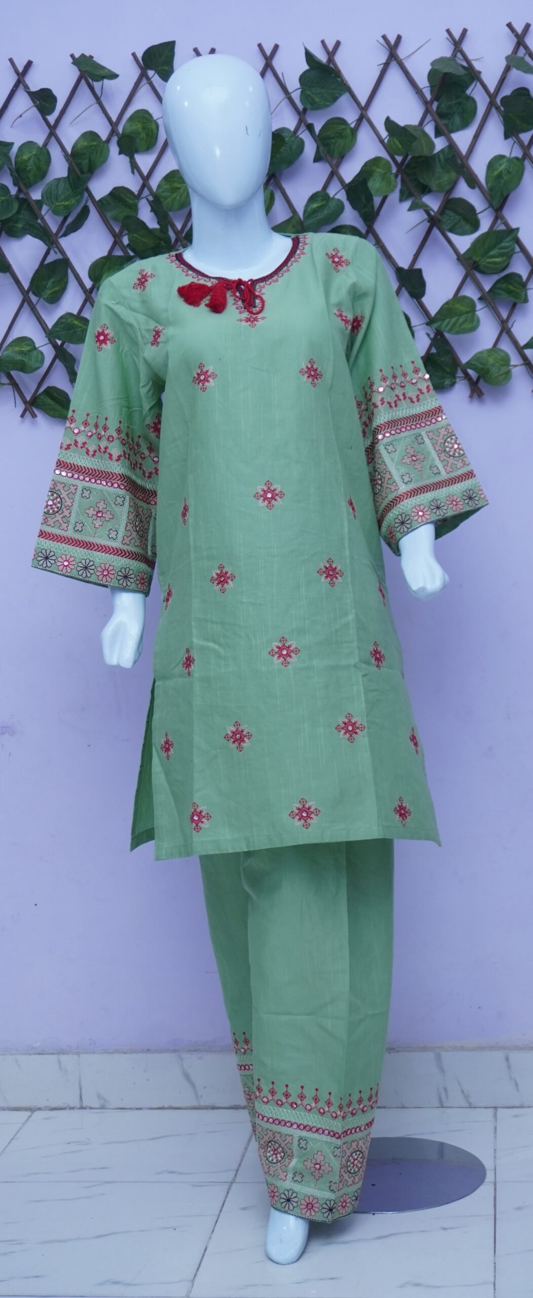 Embroidered doria lawn stiched 2Pc