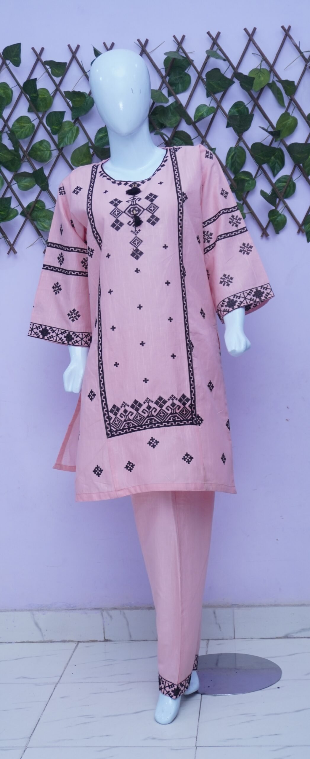 Embroidered doria lawn stiched 2Pc